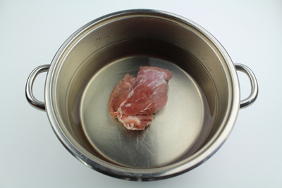 Rassolnik - Russian Soup Add meat to the water, cook for 30 minutes. ?>