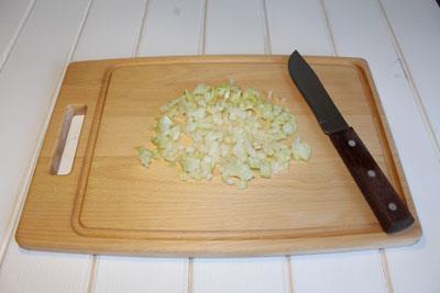 Myomosa salad Finely chop the onion. ?>