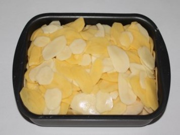 Τηγανιτές πατάτες Πασπαλίστε με τυρί 5 λεπτά πριν το μαγείρεμα. ?>