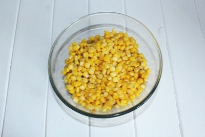 Salad with corn and mushrooms Add corn.